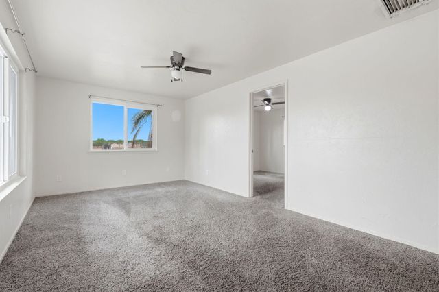 594 N Front, Earlimart, CA 93219