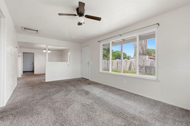 594 N Front, Earlimart, CA 93219