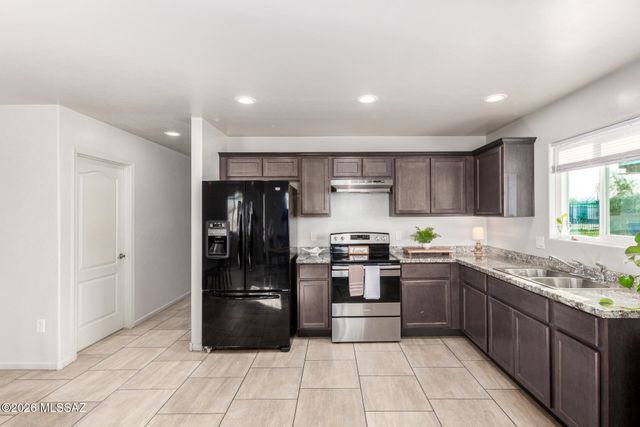 981 W Santa Maria Street, Tucson, AZ 85706