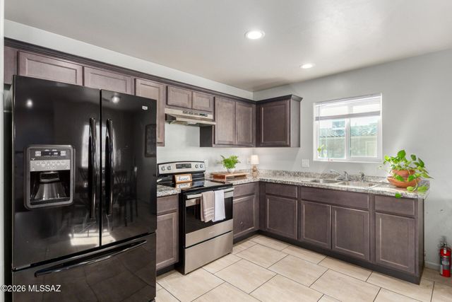 981 W Santa Maria Street, Tucson, AZ 85706