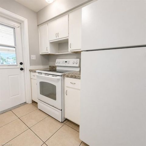 3304 Edgewood AVE, Fort Myers, FL 33916