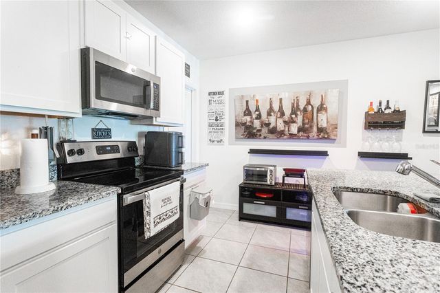 643 BELGROVE STREET, Debary, FL 32713