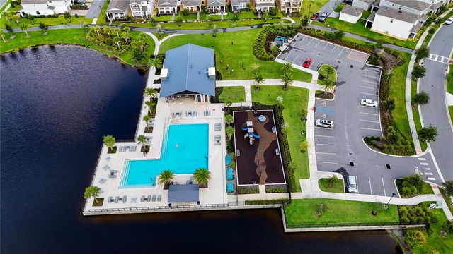 643 BELGROVE STREET, Debary, FL 32713