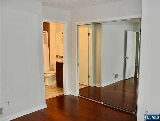 727 Pepperidge Road, Mahwah, NJ 07430