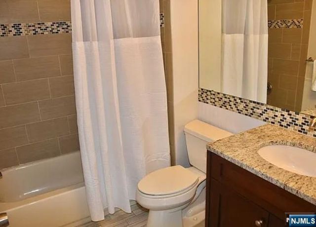 727 Pepperidge Road, Mahwah, NJ 07430