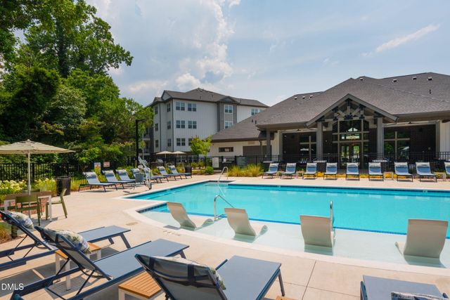 2720 Bristlecone Trail B5, Raleigh, NC 27603