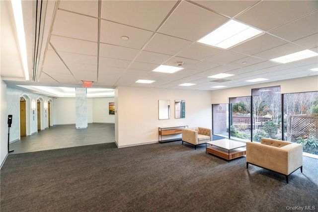 4 Martine Avenue 904, White Plains, NY 10606