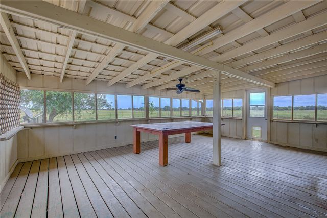 2721 Fm 2649, Lone Oak, TX 75453