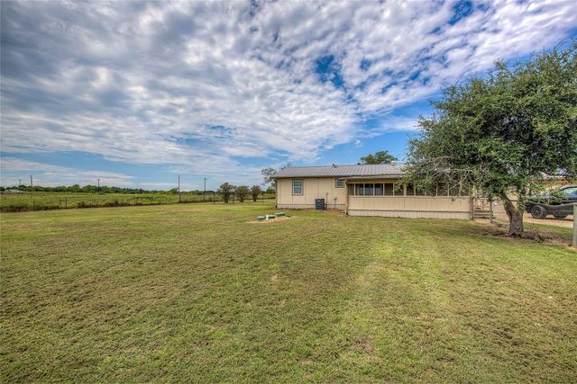 2721 Fm 2649, Lone Oak, TX 75453