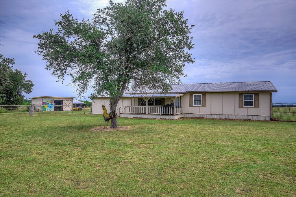 2721 Fm 2649, Lone Oak, TX 75453