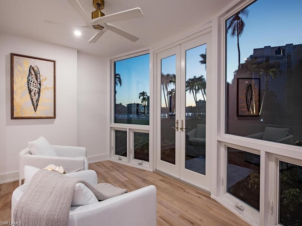 400 Park Shore DR 102, NAPLES, FL 34103 — photo 4
