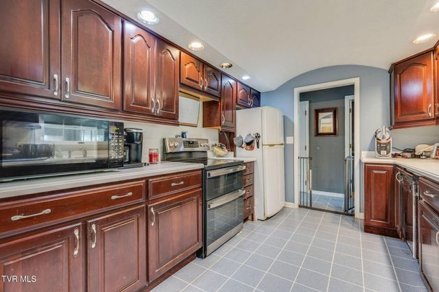 1201 Meadow Lane, Kingsport, TN 37663
