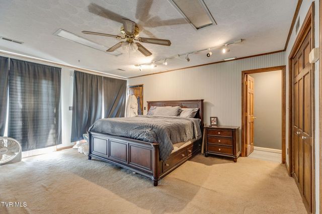 1201 Meadow Lane, Kingsport, TN 37663