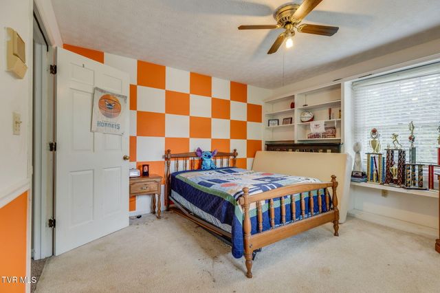1201 Meadow Lane, Kingsport, TN 37663