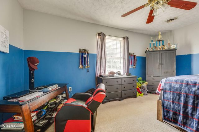 1201 Meadow Lane, Kingsport, TN 37663