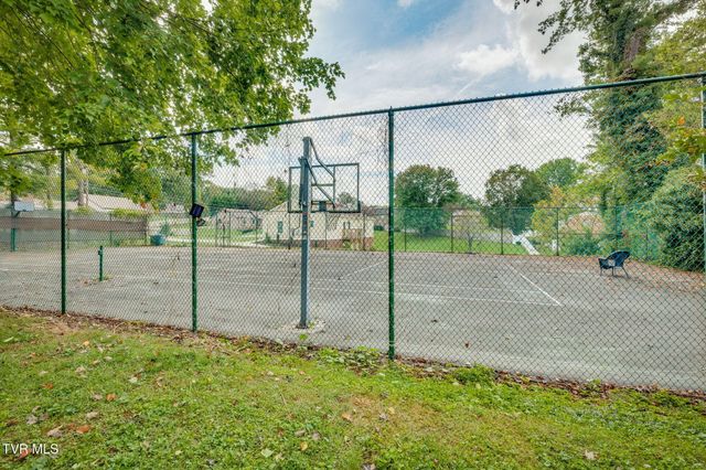 1201 Meadow Lane, Kingsport, TN 37663