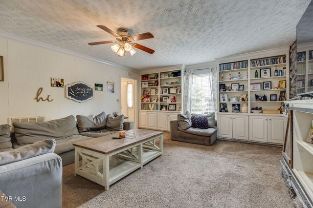 1201 Meadow Lane, Kingsport, TN 37663