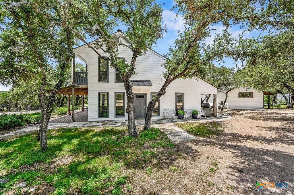 101 Chapparal Drive, Wimberley, TX 78676