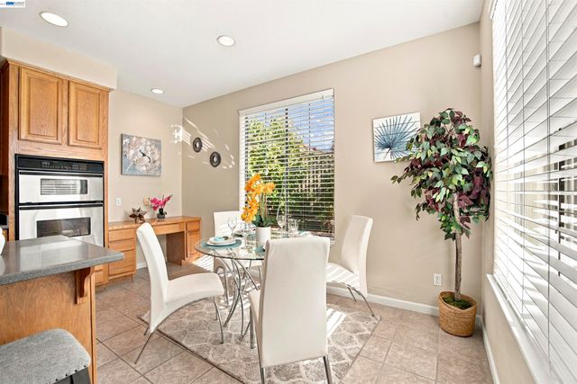 188 Black Mountain Circle, Fremont, CA 94536