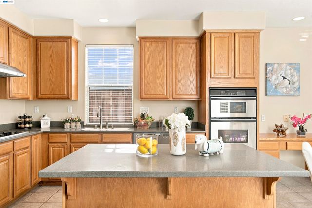 188 Black Mountain Circle, Fremont, CA 94536