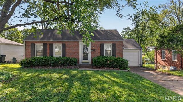 1133 N Geyer Road, Kirkwood, MO 63122