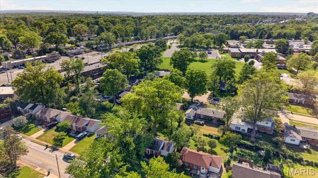 1133 N Geyer Road, Kirkwood, MO 63122