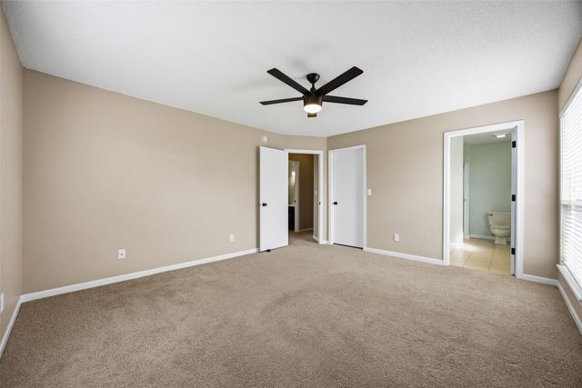 3260 Willowridge Drive D, Marion, IA 52302