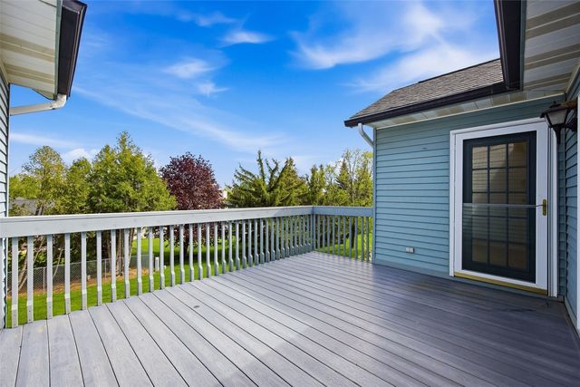 3260 Willowridge Drive D, Marion, IA 52302
