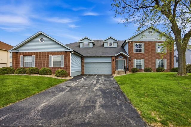 3260 Willowridge Drive D, Marion, IA 52302
