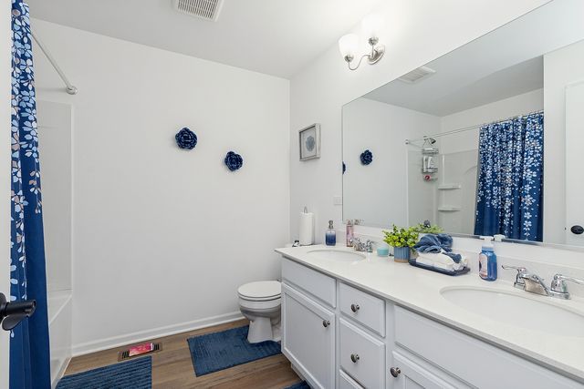 16614 S Silo Bend Drive, Lockport, IL 60441