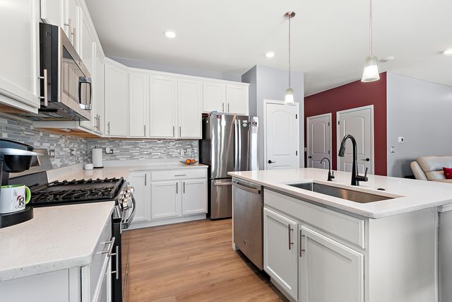 16614 S Silo Bend Drive, Lockport, IL 60441