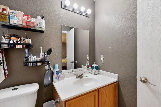 6716 Waterhill Lane, Fort Worth, TX 76179