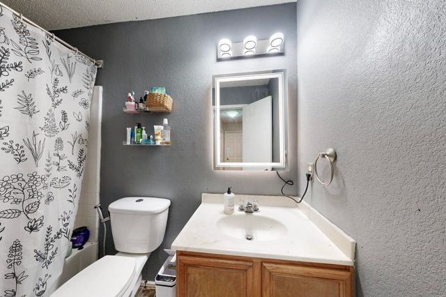 6716 Waterhill Lane, Fort Worth, TX 76179