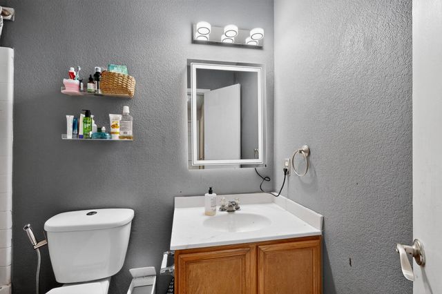 6716 Waterhill Lane, Fort Worth, TX 76179