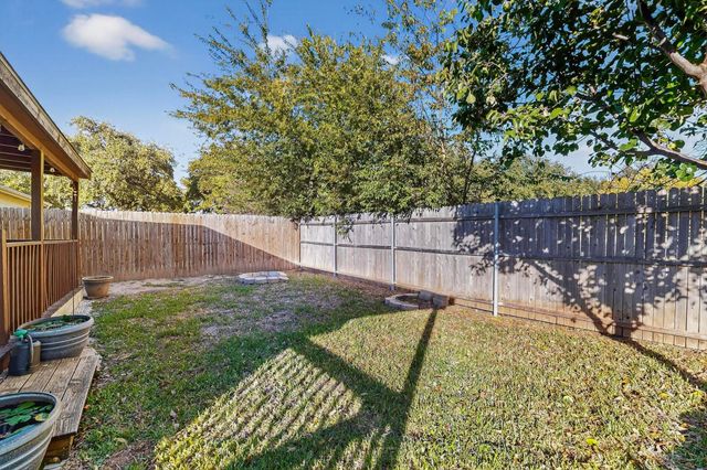 6716 Waterhill Lane, Fort Worth, TX 76179