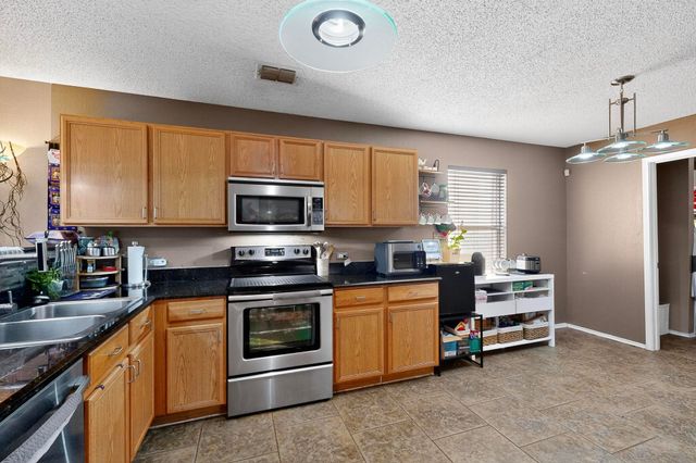 6716 Waterhill Lane, Fort Worth, TX 76179