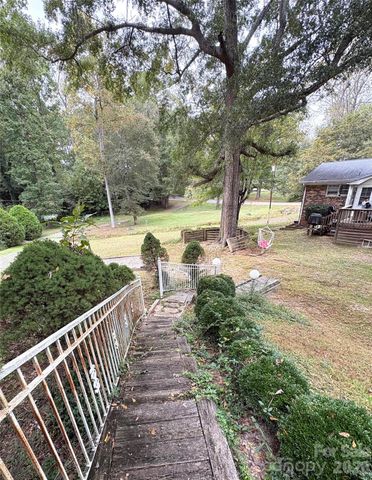 109 Churchill Road, Dallas, NC 28034