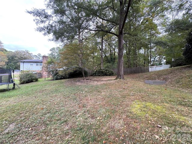 109 Churchill Road, Dallas, NC 28034