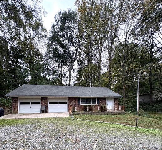 109 Churchill Road, Dallas, NC 28034