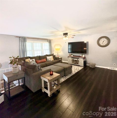 109 Churchill Road, Dallas, NC 28034