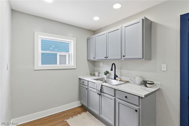 1304 W 73rd Street, Cleveland, OH 44102