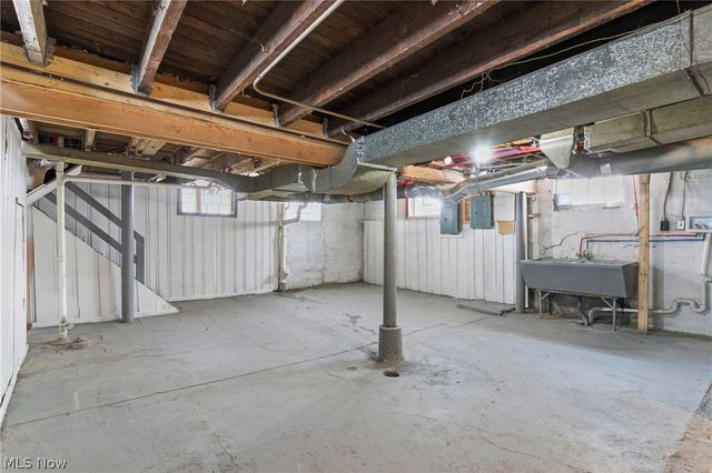 1304 W 73rd Street, Cleveland, OH 44102