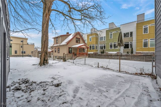 1304 W 73rd Street, Cleveland, OH 44102