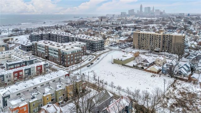 1304 W 73rd Street, Cleveland, OH 44102