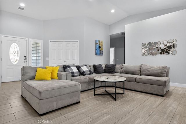 2120 W Nicola Road, Palm Springs, CA 92262