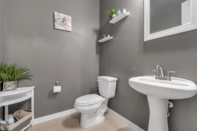 4524 Meadow Hawk Drive, Arlington, TX 76005