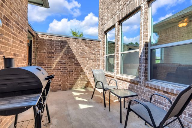 4524 Meadow Hawk Drive, Arlington, TX 76005