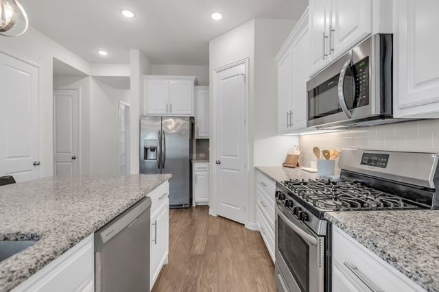 4524 Meadow Hawk Drive, Arlington, TX 76005