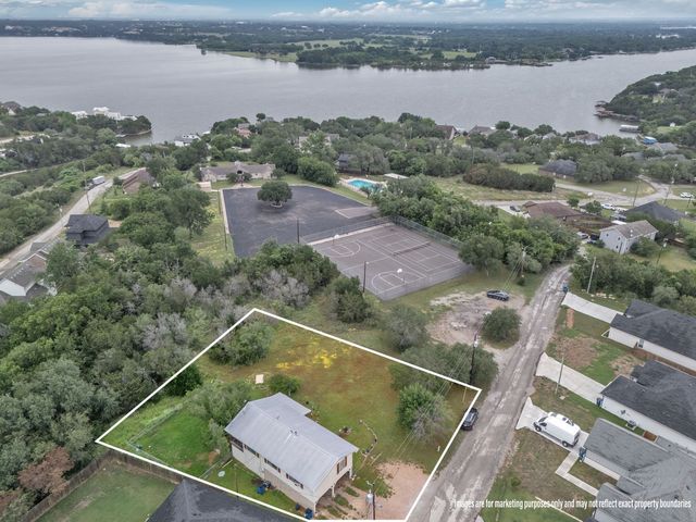 2318 Neches Street, Granbury, TX 76048