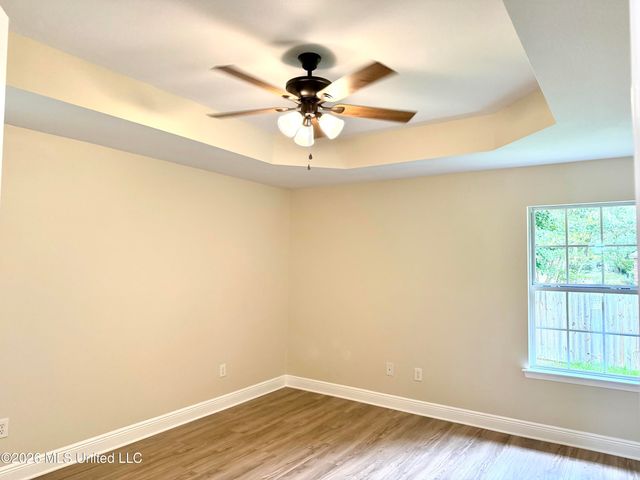 2516 S Beachview Drive, Ocean Springs, MS 39564